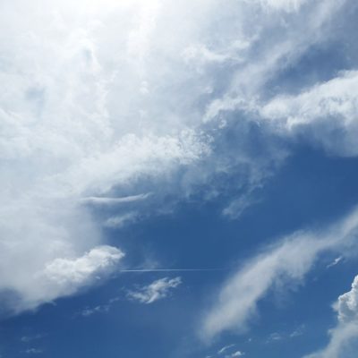 Smugi kondensacyjne i chmury. Wpływ działalności człowieka na atmosferę Ziemi - scenariusz dla nauczyciela